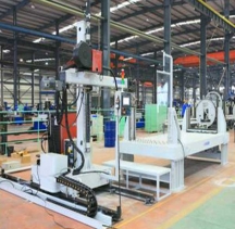 后支腿梁立焊专机